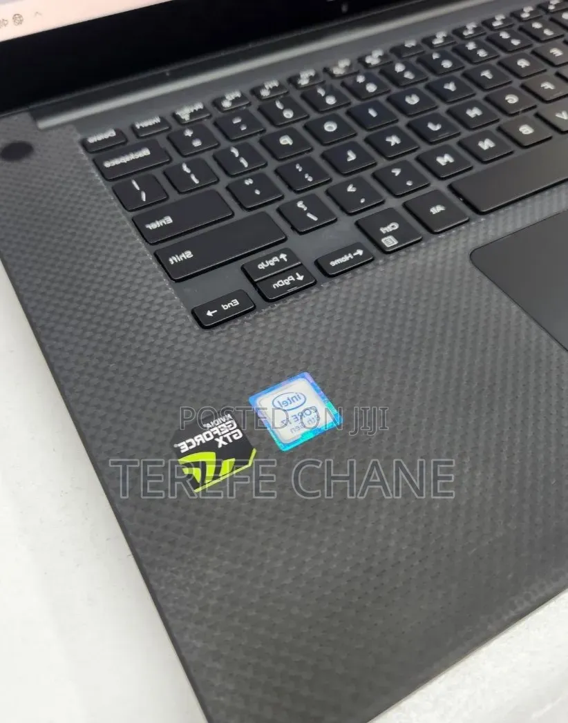 New Laptop Dell XPS 15 16GB Intel Core i7 SSD 512GB