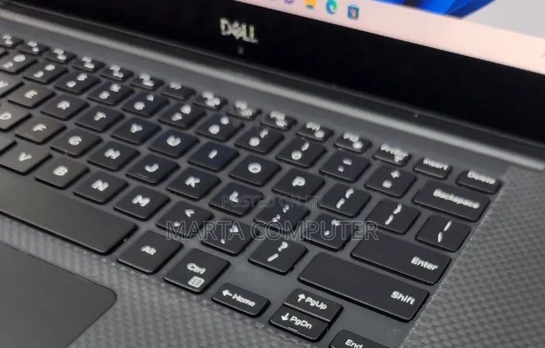 New Laptop Dell XPS 15 16GB Intel Core i7 SSD 512GB