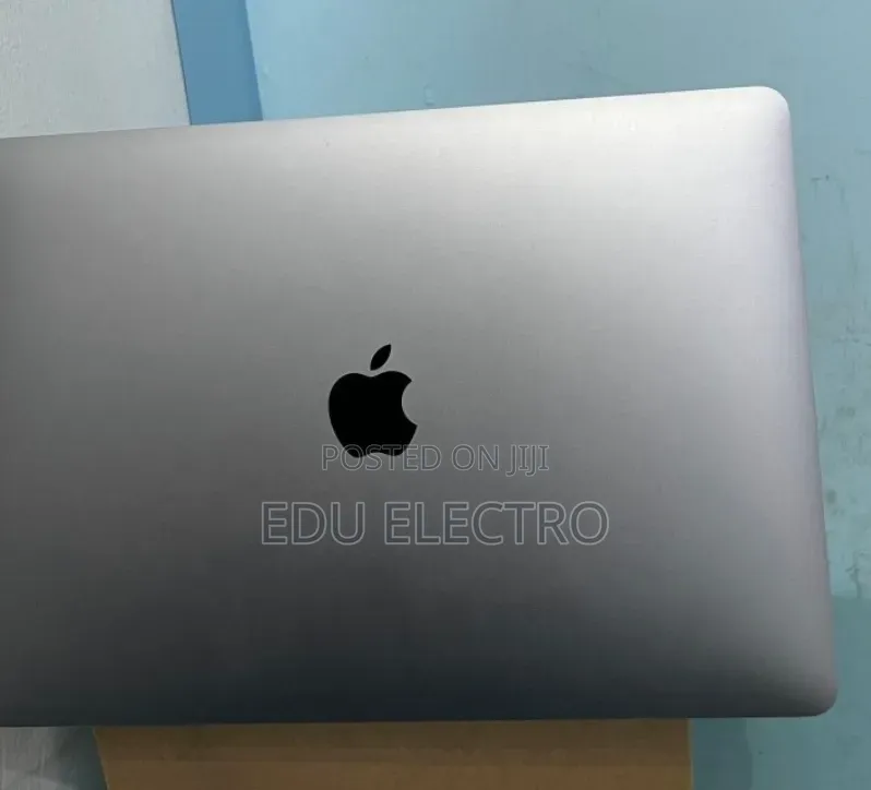 New Laptop Apple MacBook Air 2020 M1 8GB Apple M1 SSD 256GB