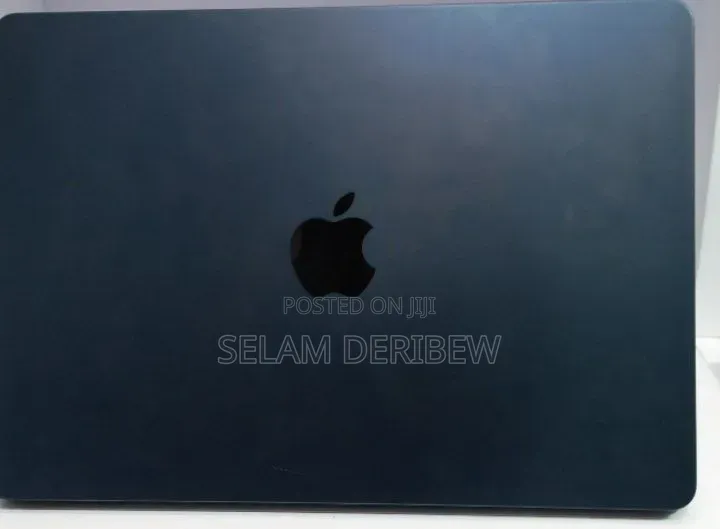 New Laptop Apple MacBook Air 2022 M2 8GB Apple M2 SSD 256GB