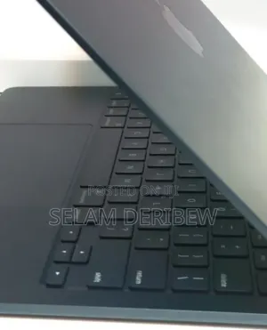 New Laptop Apple MacBook Air 2022 M2 8GB Apple M2 SSD 256GB