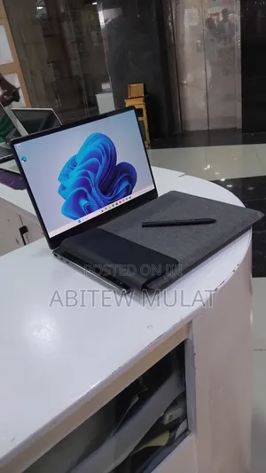 New Laptop Lenovo Yoga 9i 16GB Intel Core i7 SSD 1T