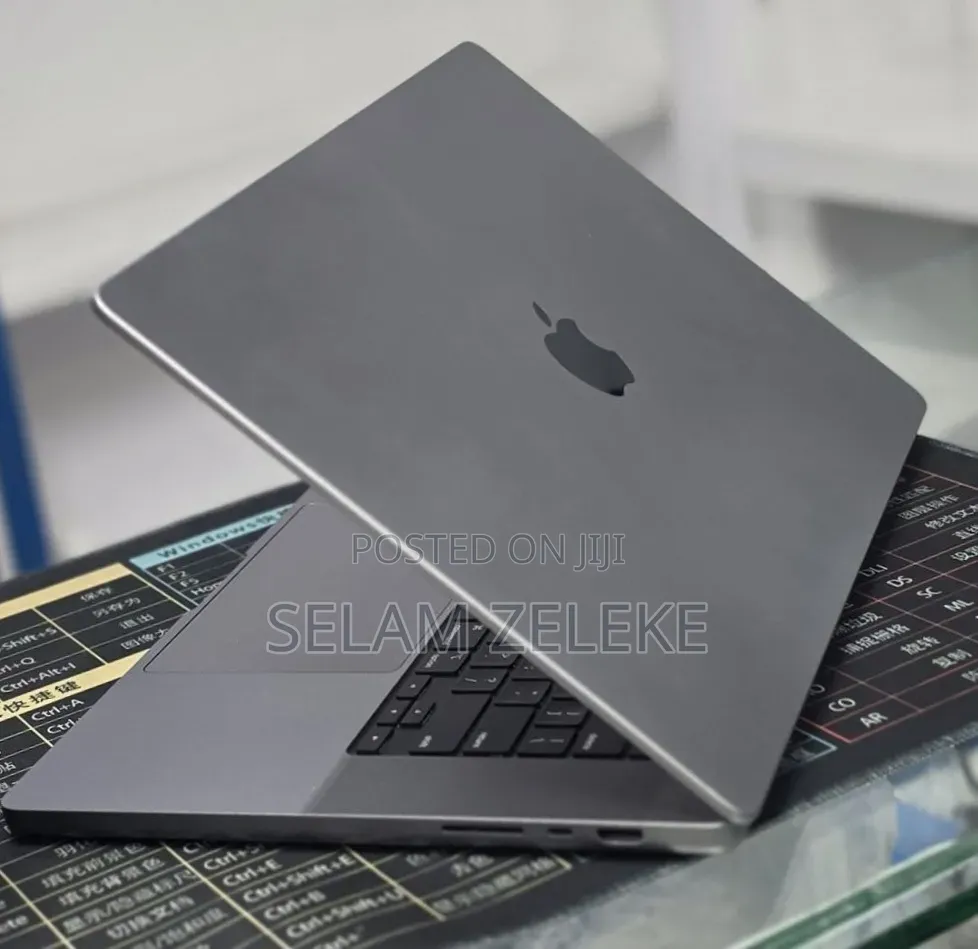 New Laptop Apple MacBook Pro 2021 M1 Max 64GB Apple M1 Max SSD 1T
