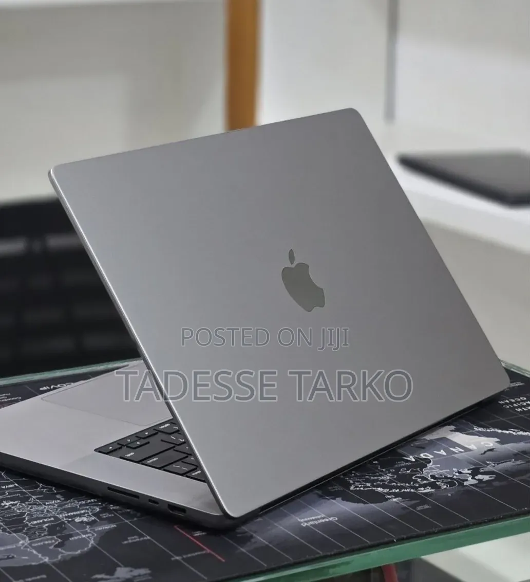 New Laptop Apple MacBook Pro 2023 M2 16GB Apple M2 SSD 512GB