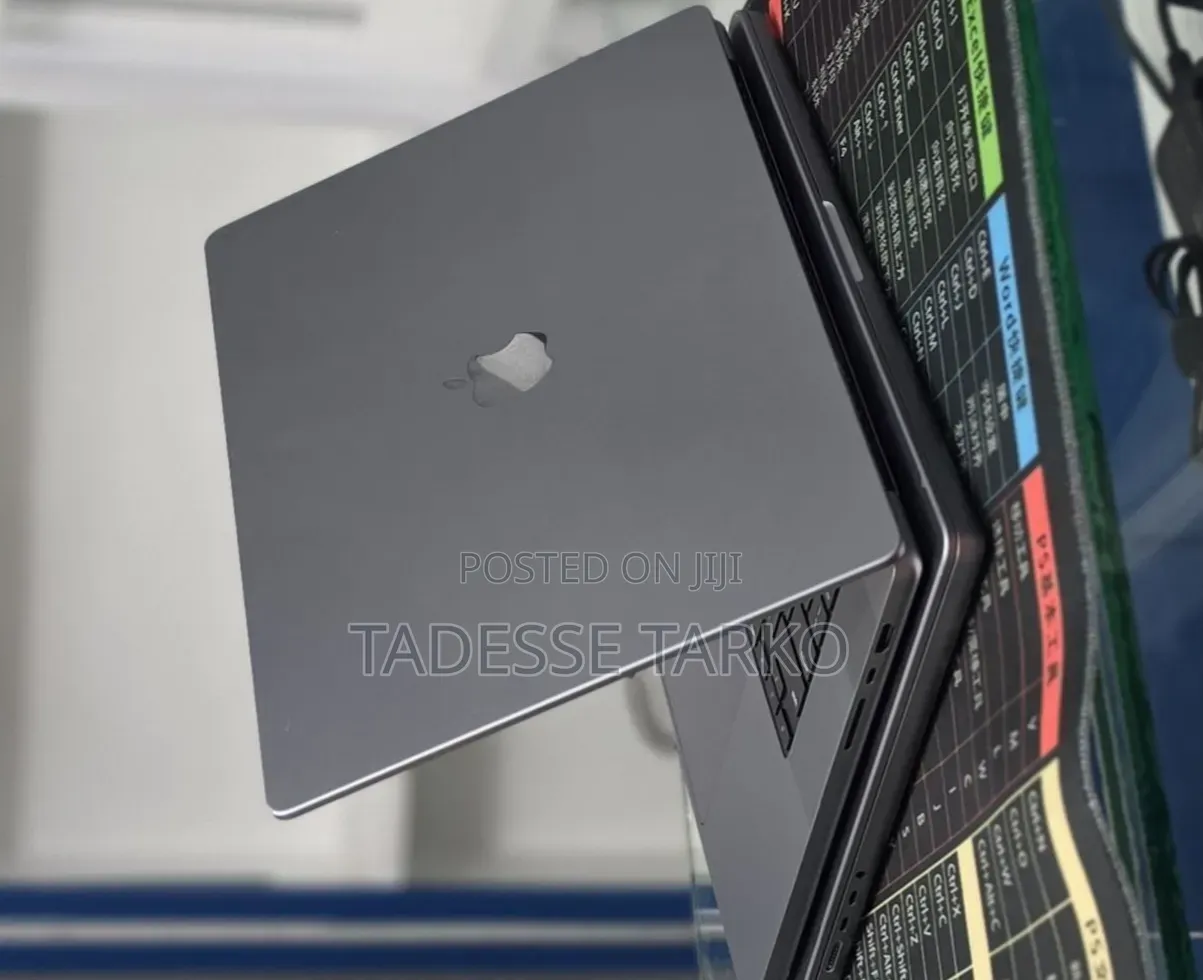 New Laptop Apple MacBook Pro 2021 M1 Max 32GB Apple M1 Max SSD 1T