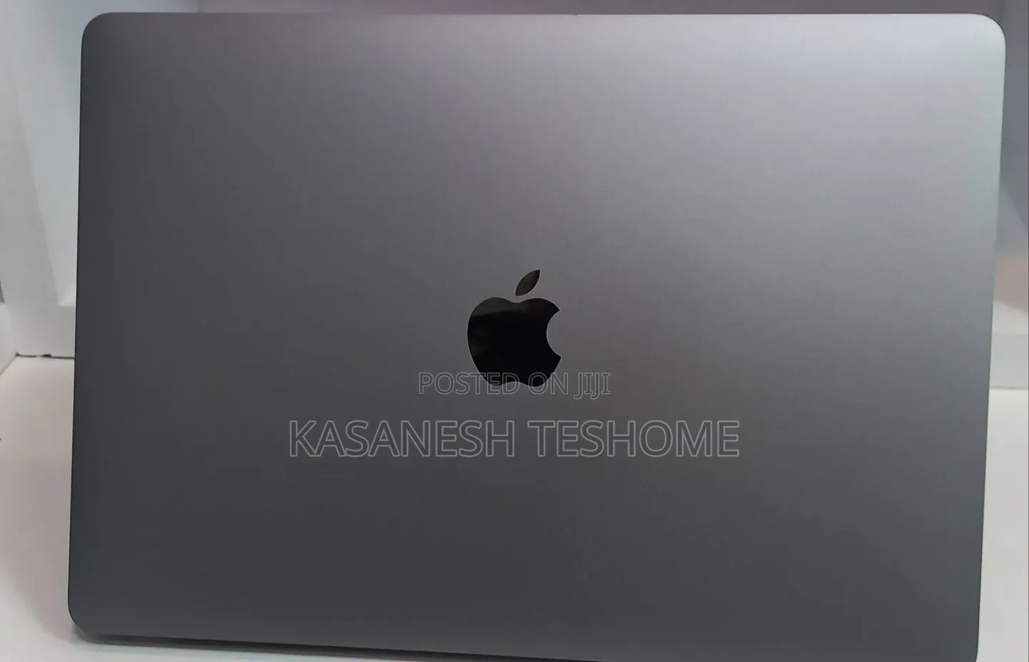 New Laptop Apple MacBook Air 2020 M1 8GB Intel Core i7 SSD 256GB