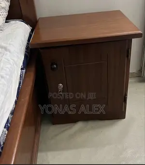 አልጋ ከፍራሽ ጋር ማሌዳ ፎም በጥሩ ሁኔታ ላይ ያለ