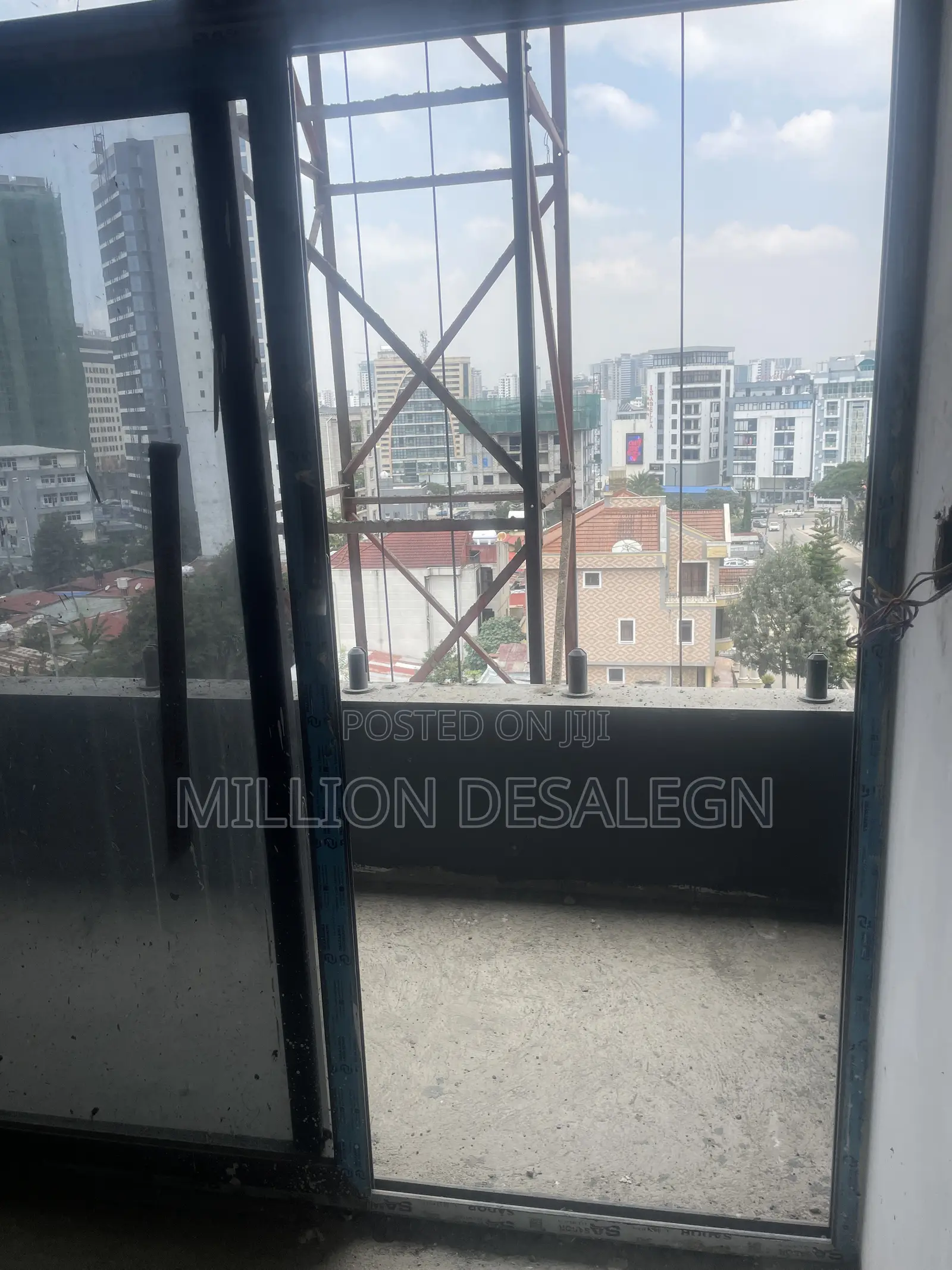 3bdrm House in Mirror Addis Real, Bole for sale