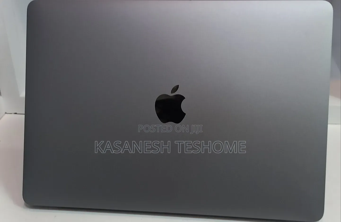 New Laptop Apple MacBook Air 2020 M1 8GB Intel Core i7 SSD 256GB