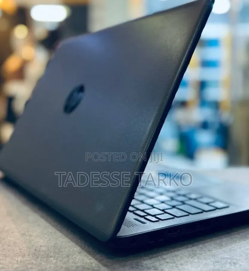New Laptop HP Stream Notebook 8GB Intel Core i7 HDD 1T