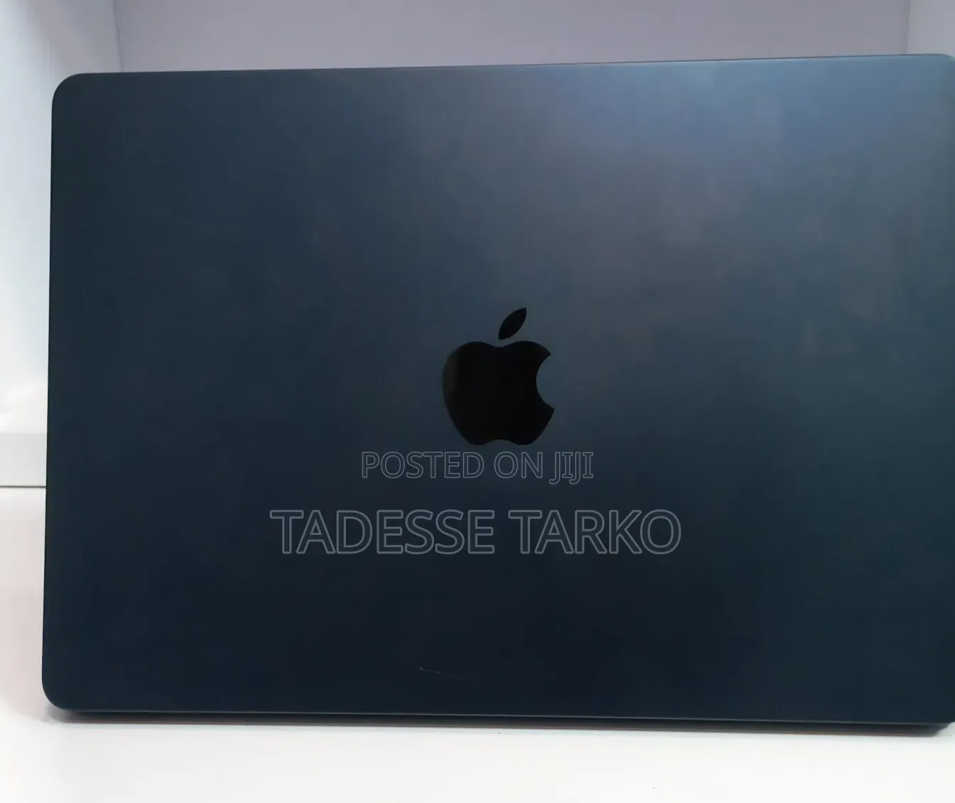 New Laptop Apple MacBook Air 2022 M2 8GB Apple M2 SSD 256GB