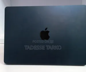 New Laptop Apple MacBook Air 2022 M2 8GB Apple M2 SSD 256GB
