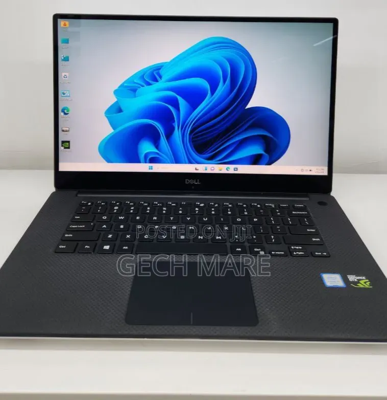 New Laptop Dell XPS 15 16GB Intel Core i7 SSD 512GB
