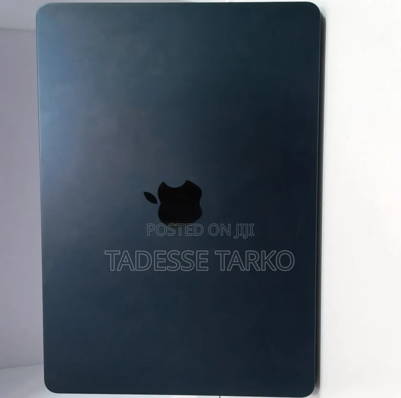New Laptop Apple MacBook Air 2022 M2 8GB Apple M2 SSD 256GB