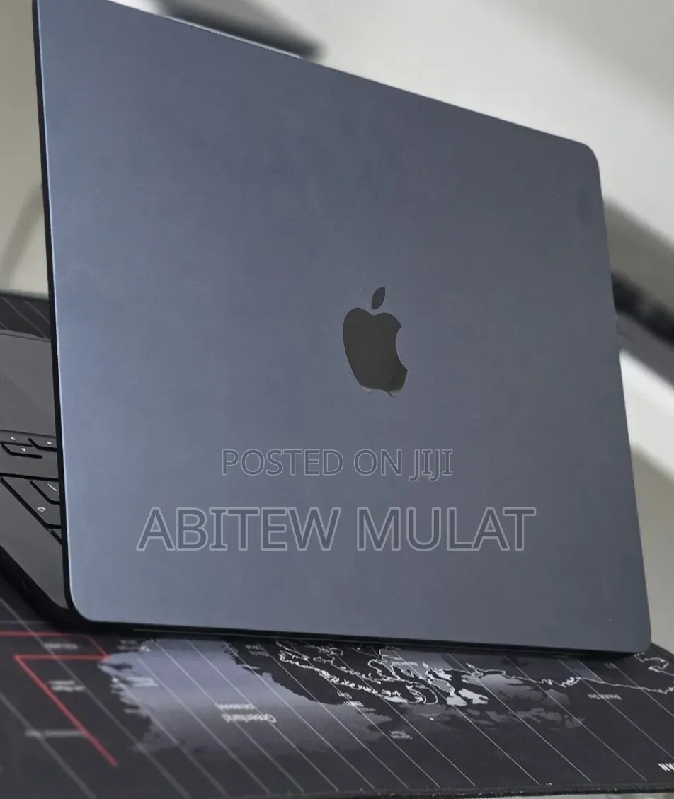 New Laptop Apple MacBook Air 2025 M4 16GB Apple M4 SSD 256GB