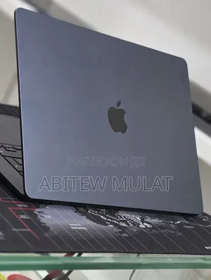 New Laptop Apple MacBook Air 2025 M4 16GB Apple M4 SSD 256GB