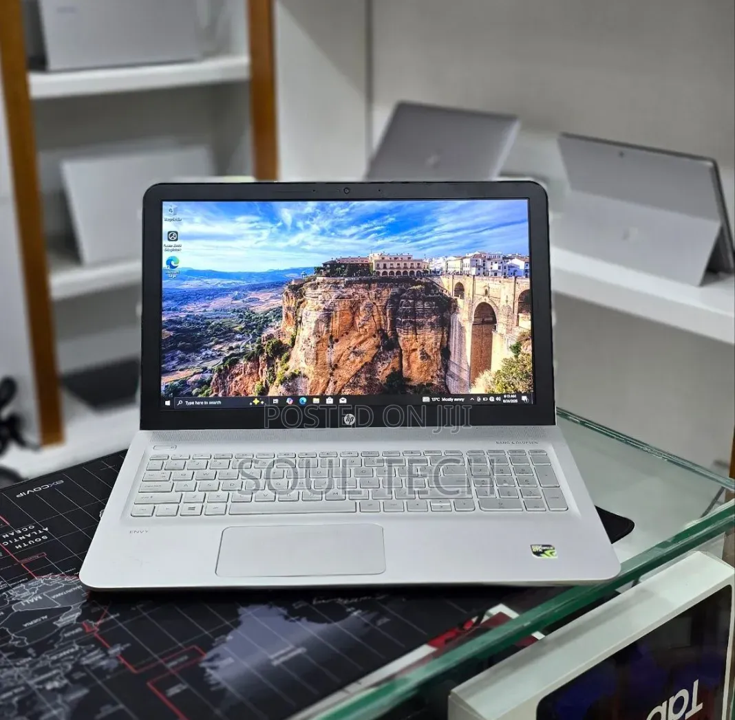 New Laptop HP Envy 15 12GB Intel Core i5 HDD+SSD 1T