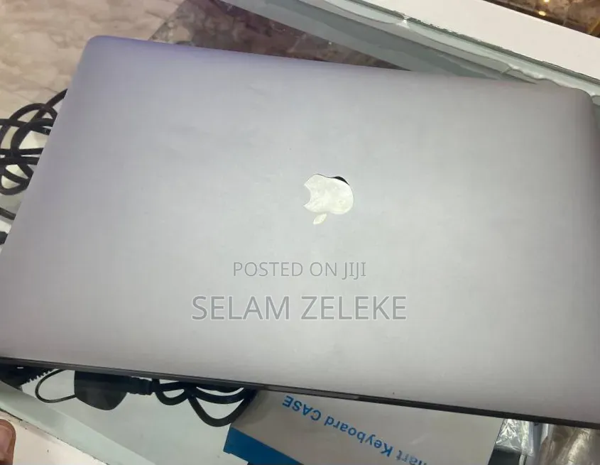 New Laptop Apple MacBook Pro 2019 16GB Intel Core i9 SSD 1T