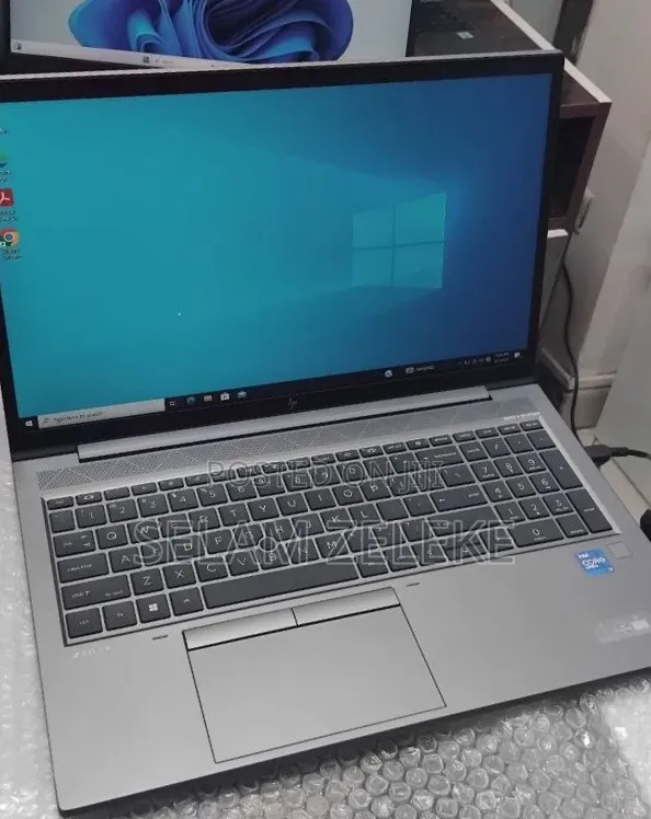 New Laptop HP 16GB Intel Core i7 SSD 512GB