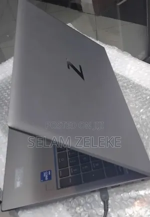 New Laptop HP 16GB Intel Core i7 SSD 512GB