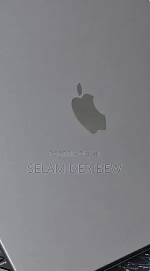New Laptop Apple MacBook Pro 2023 M2 16GB Apple M2 SSD 512GB