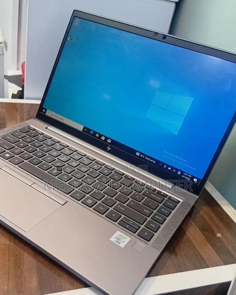 New Laptop HP ZBook Firefly 14 G7 16GB Intel Core i7 SSD 512GB