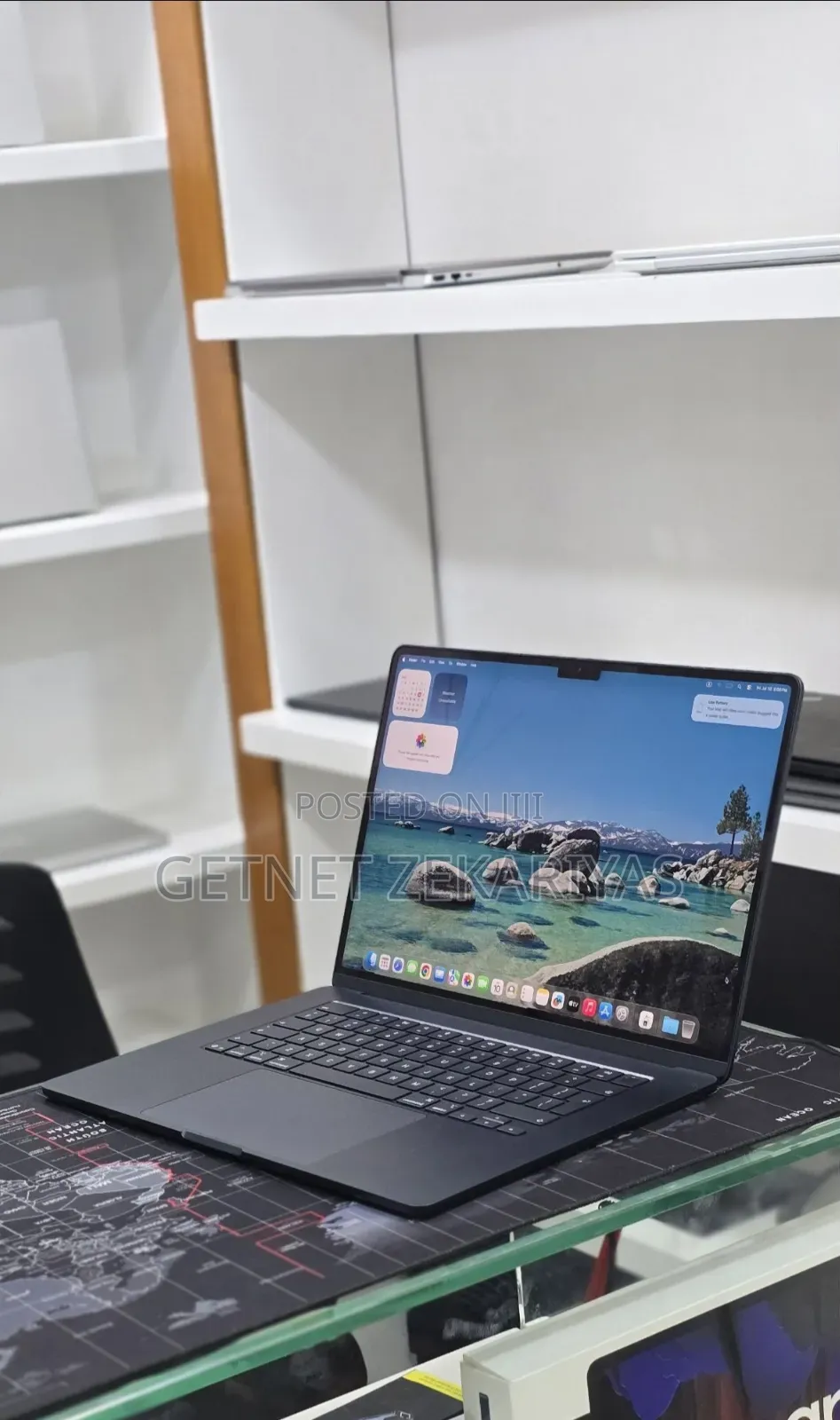 New Laptop Apple MacBook Air 2025 M4 16GB AMD A8 SSD 256GB