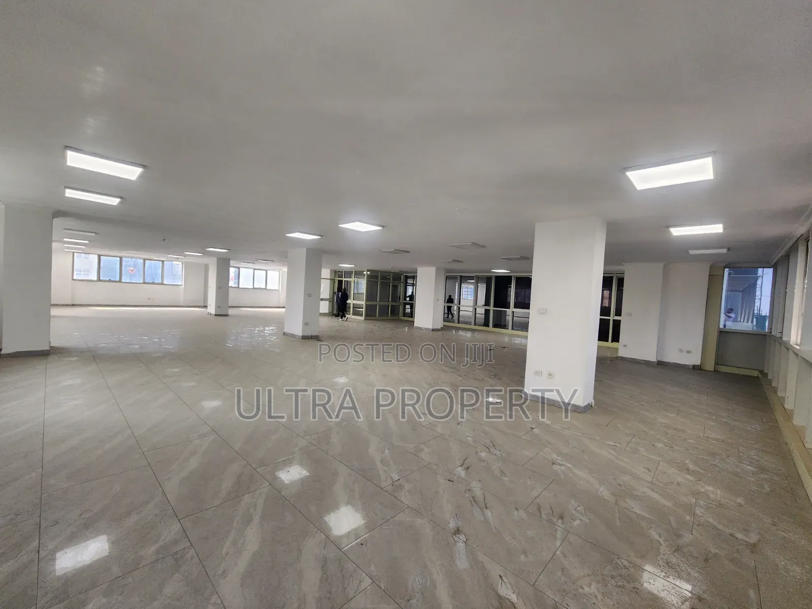 400 SQM Office Space for Rent | Prime Location