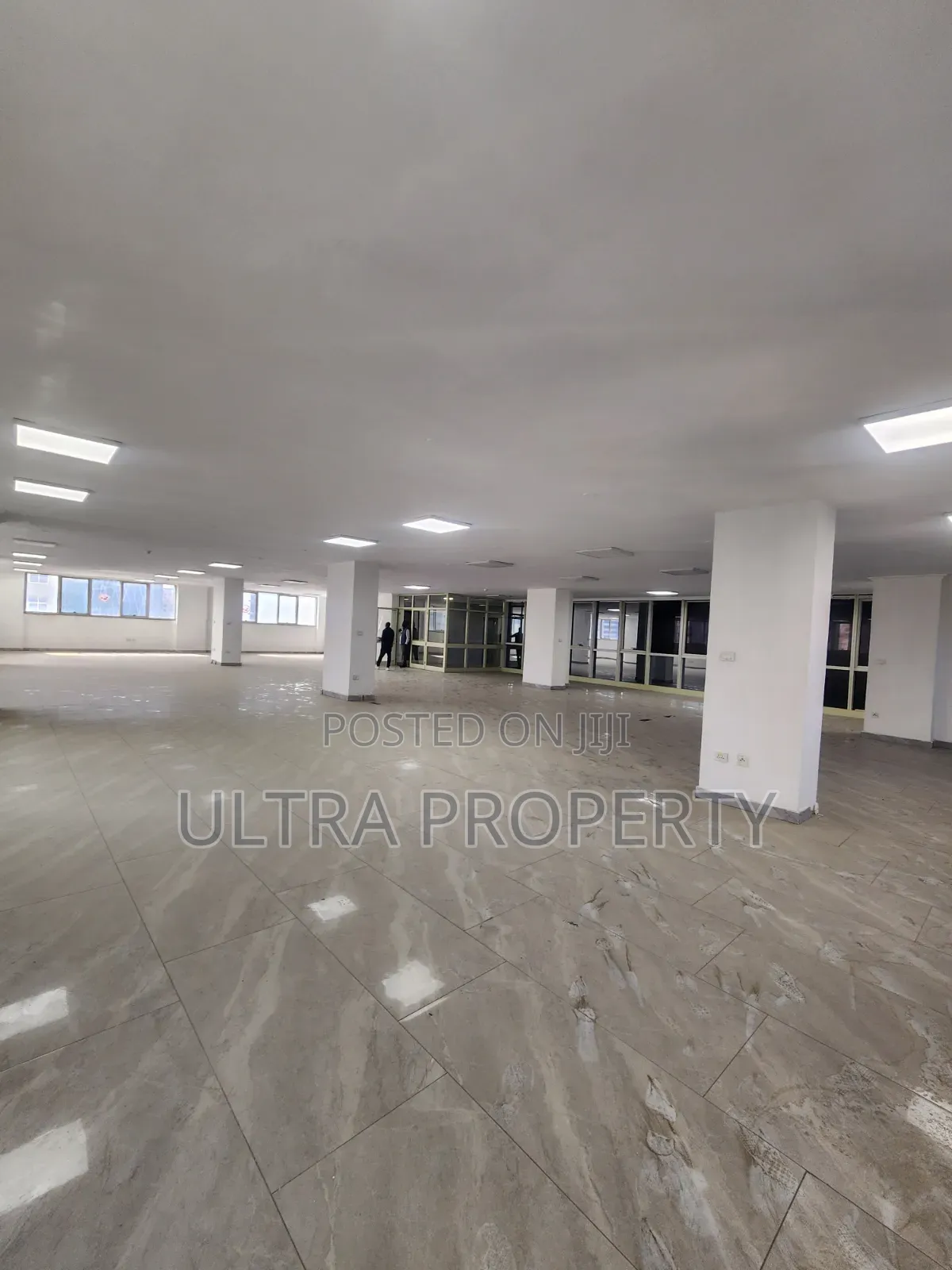 400 SQM Office Space for Rent | Prime Location