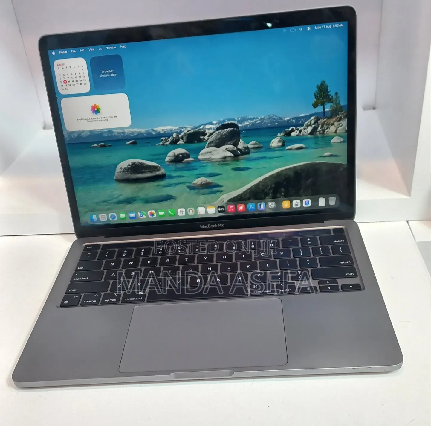 New Laptop Apple MacBook Pro 2020 M1 8GB Apple M1 SSD 256GB