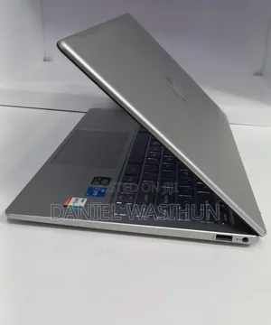 New Laptop HP Stream Notebook 16GB Intel Core i5 SSD 1T