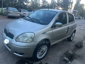 Toyota Vitz 2003 Blue
