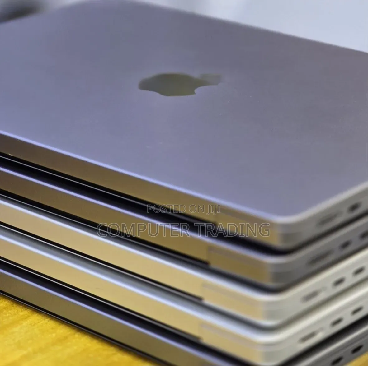 New Laptop Apple MacBook Pro 2021 M1 16GB Intel Core i5 SSD 512GB