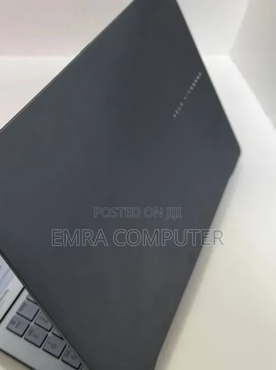 New Laptop Asus 32GB Intel Core Ultra 9 SSD 512GB