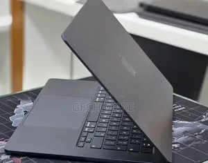 New Laptop HP EliteBook 830 G5 32GB Intel Core i7 SSD 512GB