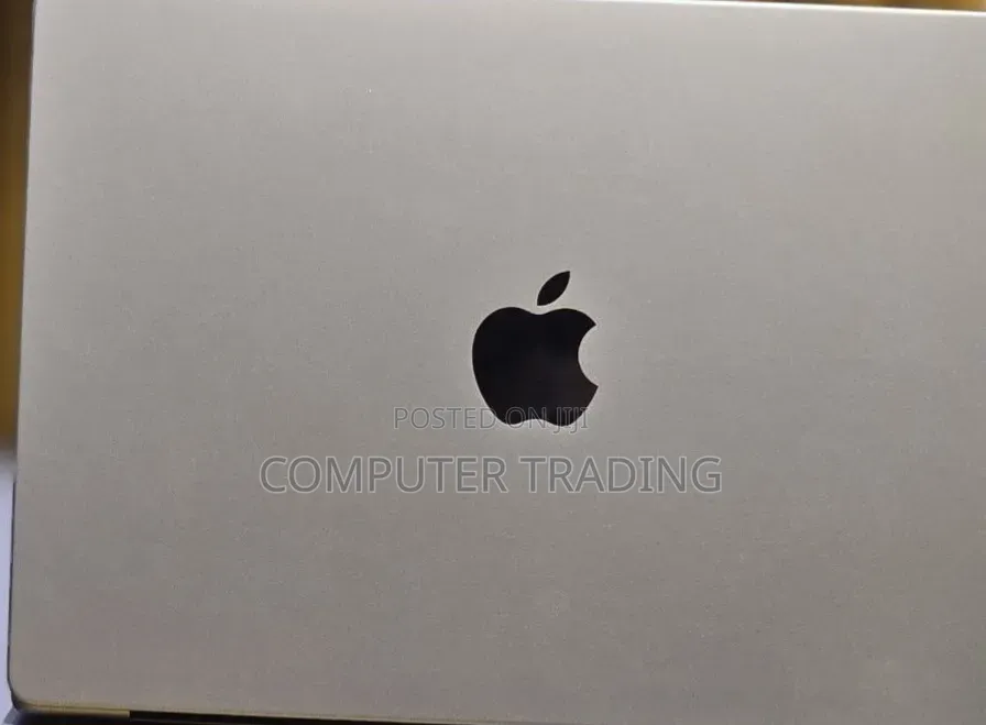 New Laptop Apple MacBook Pro 2021 M1 16GB Intel Core i5 SSD 512GB