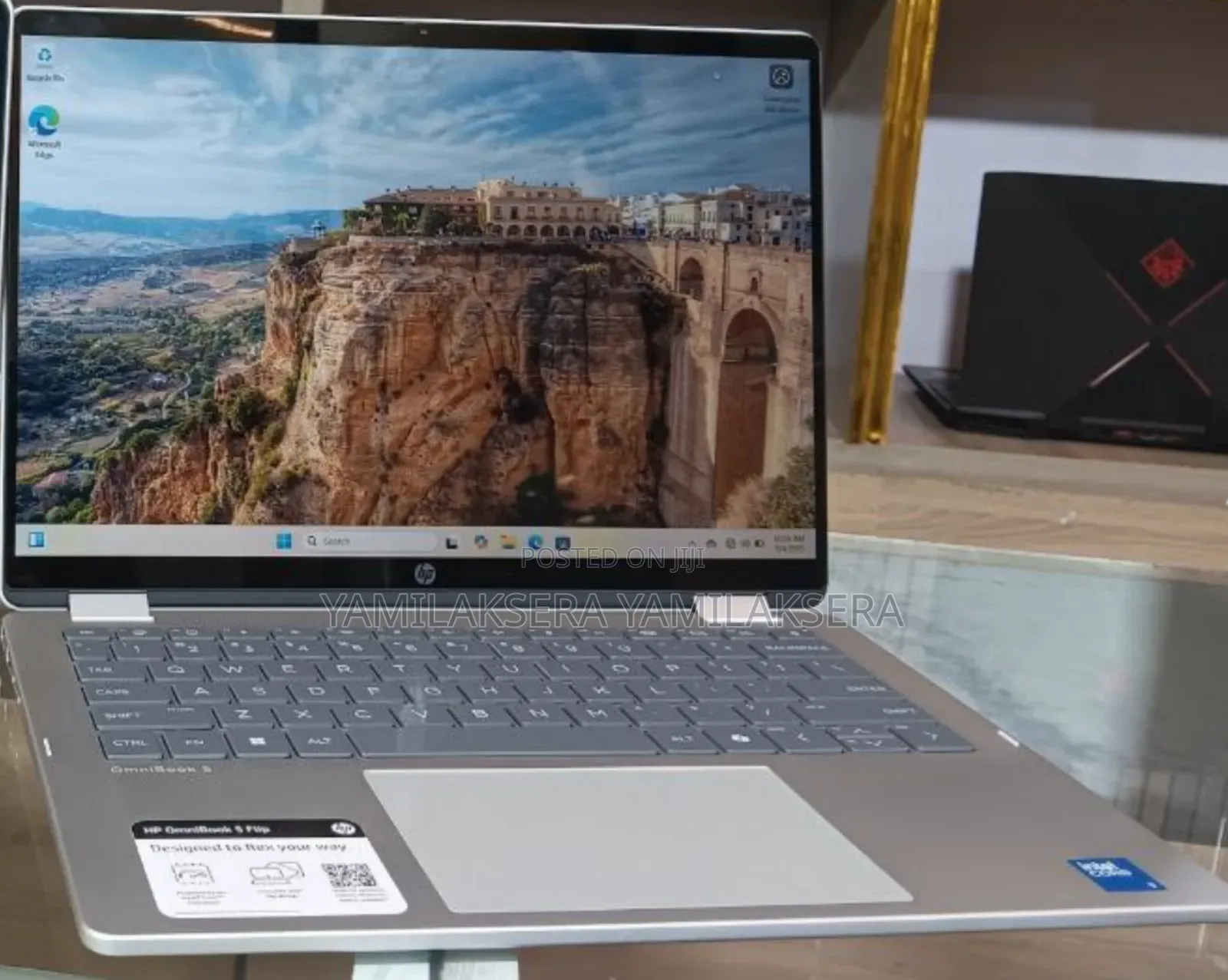 New Laptop HP OmniBook 5 14" 8GB Intel Core 5 SSD 512GB