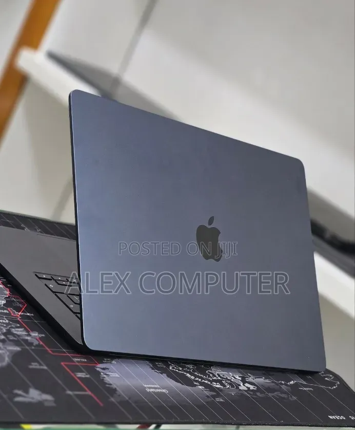 New Laptop Apple MacBook Air 2025 M4 16GB Apple M4 SSD 256GB
