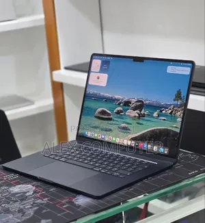 New Laptop Apple MacBook Air 2025 M4 16GB Apple M4 SSD 256GB