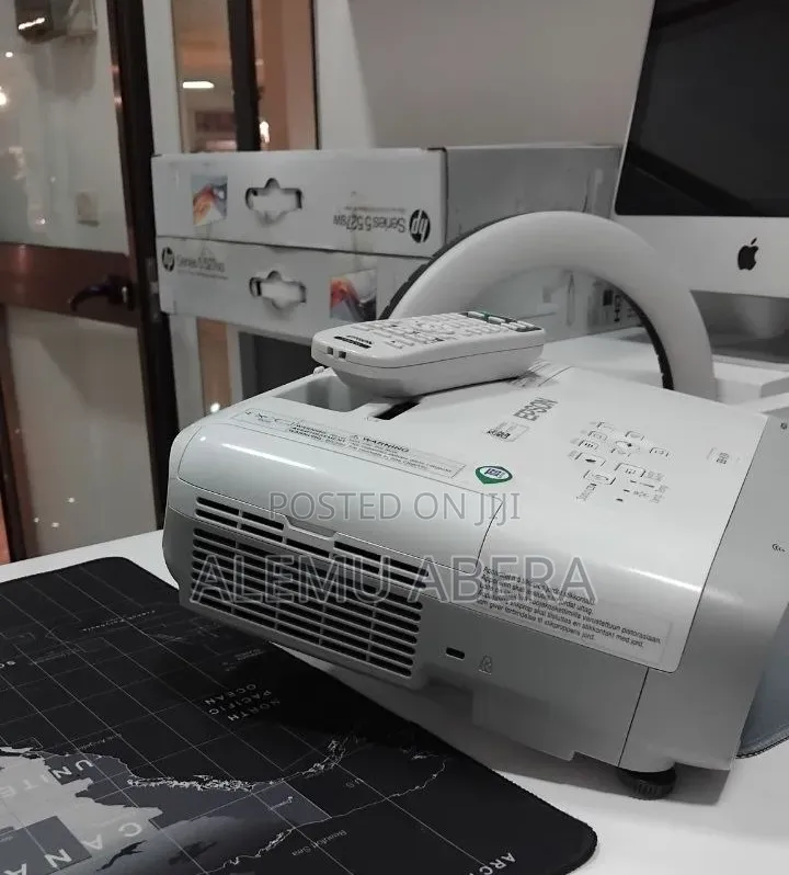 BRAND NEW  EPSON Projector 
👉Has Remote 
Model Name:  EB-x39
Hardwar