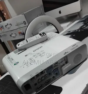 BRAND NEW  EPSON Projector 
👉Has Remote 
Model Name:  EB-x39
Hardwar