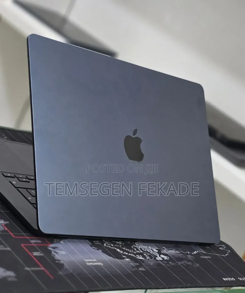New Laptop Apple MacBook Air 2025 M4 16GB Apple M4 SSD 256GB