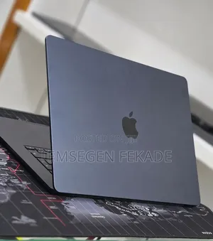 New Laptop Apple MacBook Air 2025 M4 16GB Apple M4 SSD 256GB
