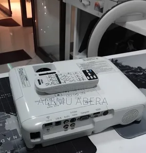 Brand New
Epson Projector 
Model Name:  EB-x31
Hardware Interface: