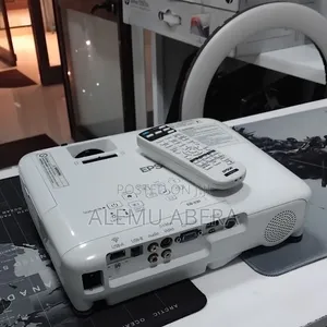 Brand New
Epson Projector 
Model Name:  EB-x31
Hardware Interface: