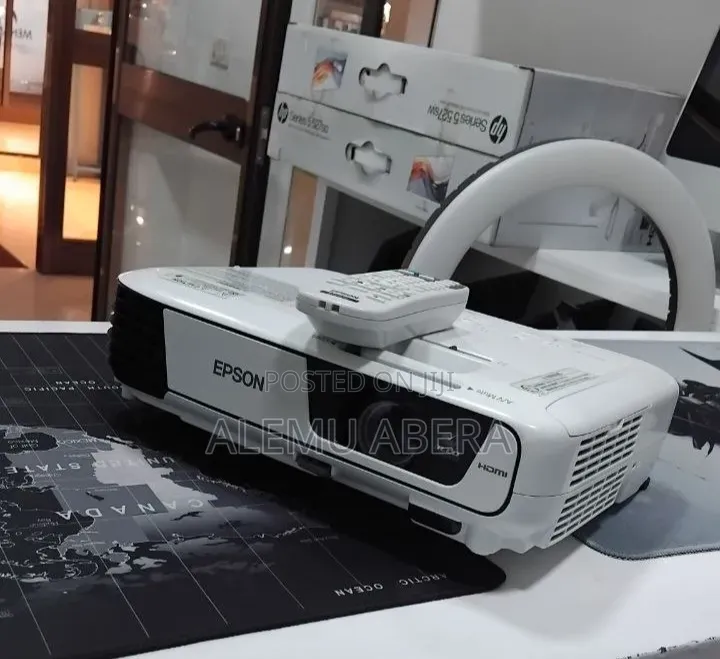 Brand New
Epson Projector 
Model Name:  EB-x31
Hardware Interface:
