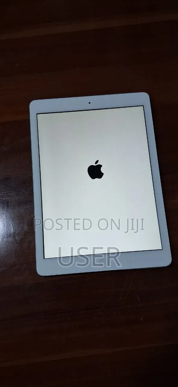 New Apple iPad Air 64 GB Silver