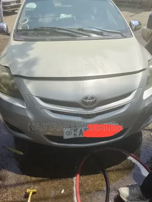 Toyota Yaris 2006 Ivory