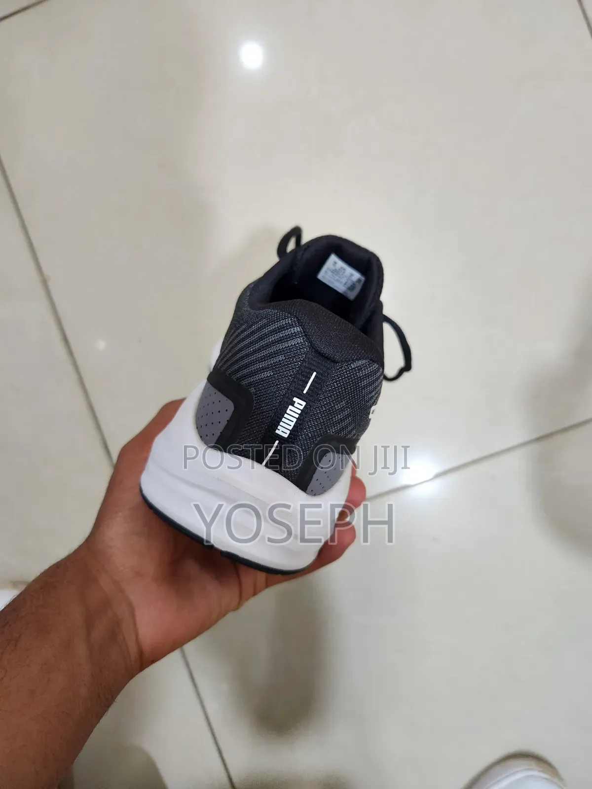 Puma Sneakers