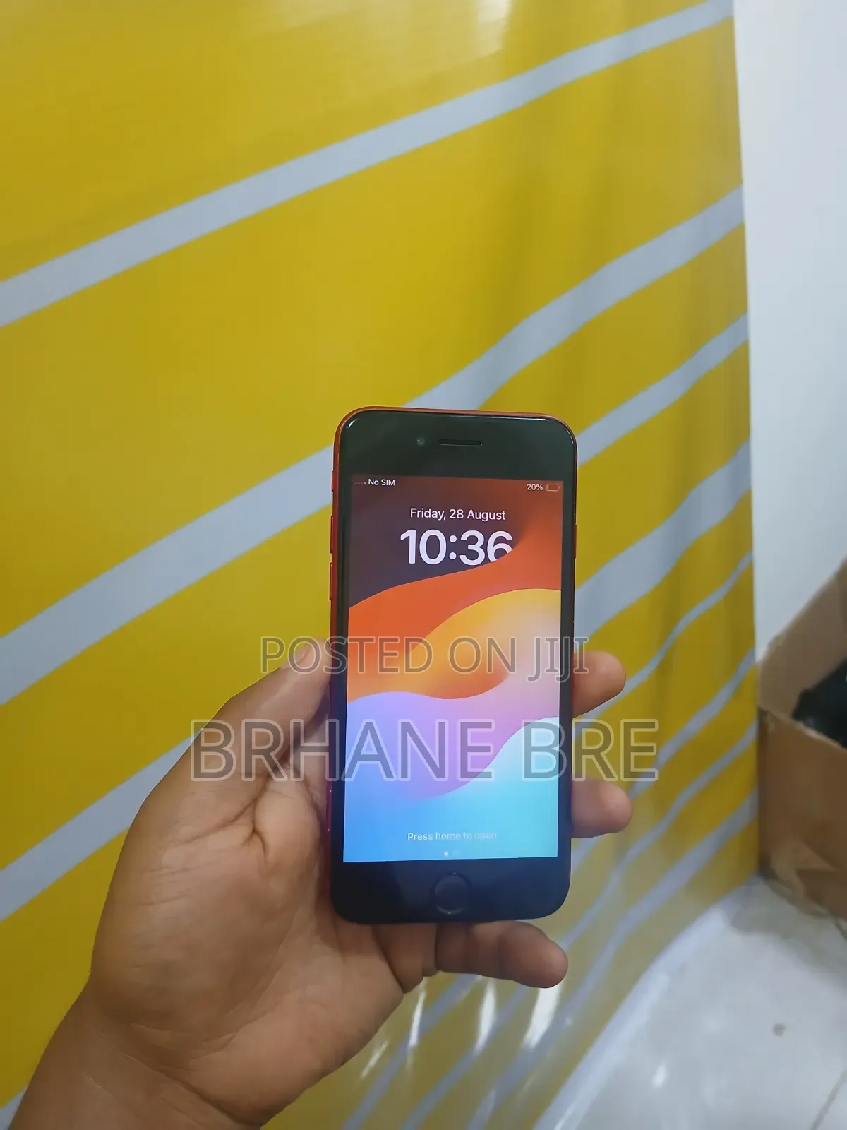 Apple iPhone SE 64 GB Red